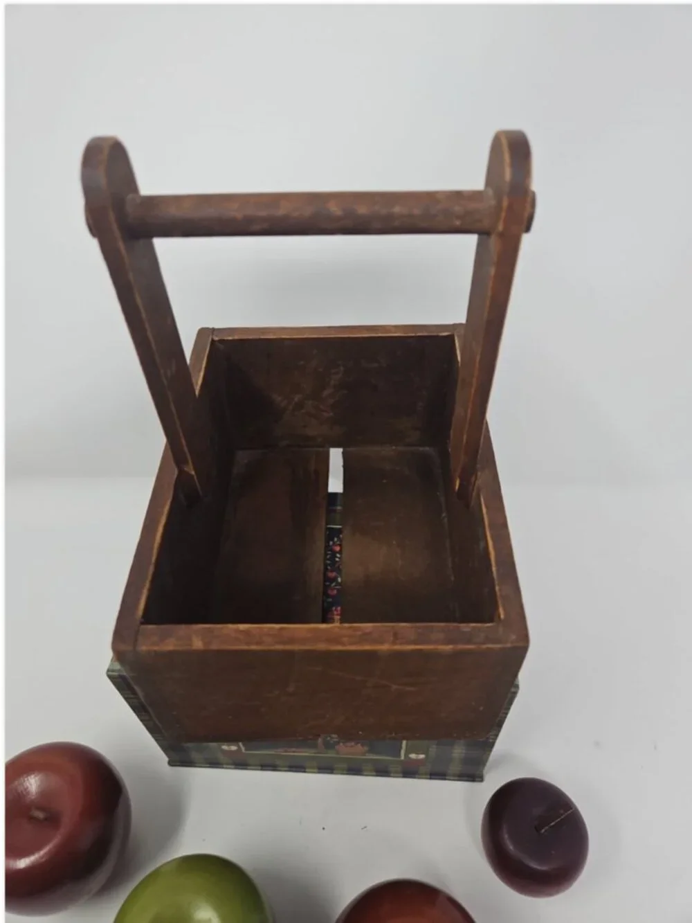 6pc Lot Wayne County Preserving Co Hand Painted Crate 4 Wood Apples & Recipe Box